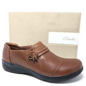 CLARKS Cheyn Madi Shoes sz 6 brown leather slip on